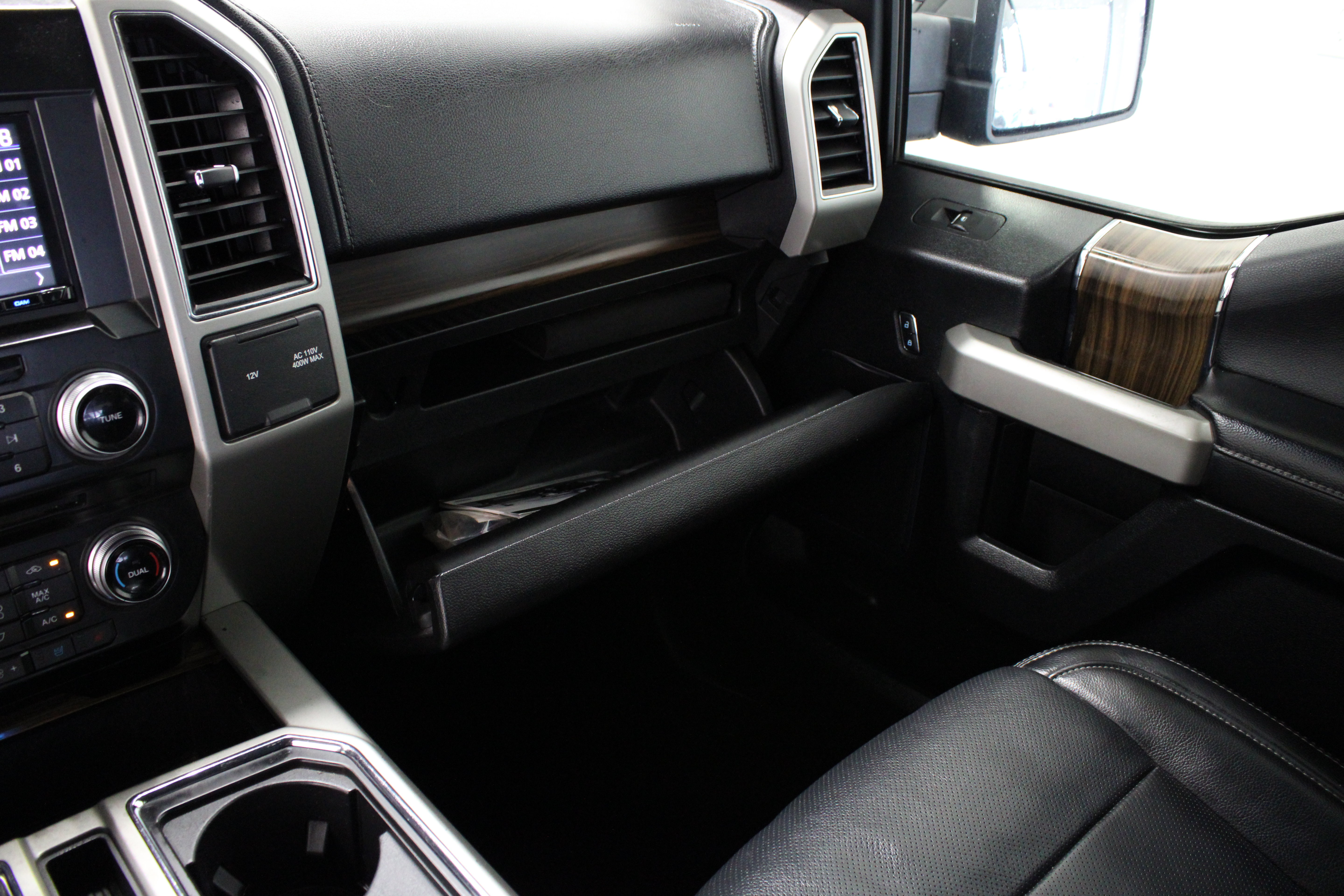 Used 2017 Ford F150 Lariat w/ Equipment Group 502A Luxury RWD image 26