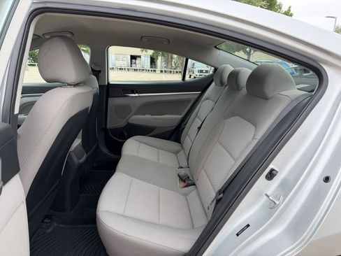 Used 2020 Hyundai Elantra SEL FWD image 24
