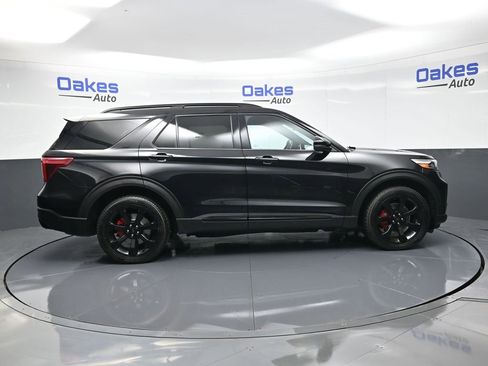 Used 2022 Ford Explorer ST w/ Equipment Group 401A image 9