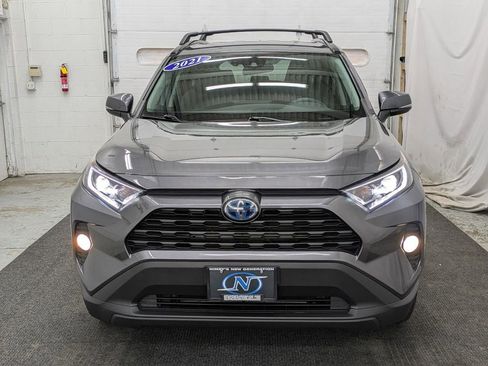 Used 2021 Toyota RAV4 XLE w/ XLE Grade Weather Package image 14