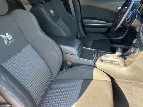 Used 2022 Dodge Charger Scat Pack image 4
