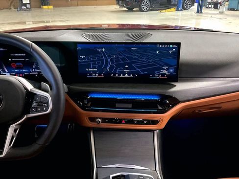 Used 2025 BMW 330i xDrive Sedan image 7