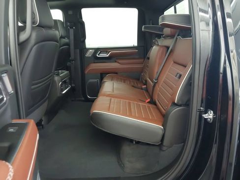 Used 2026 GMC Sierra 2500 Denali Ultimate w/ LPO, GMC Protection Package AWD/4WD image 15