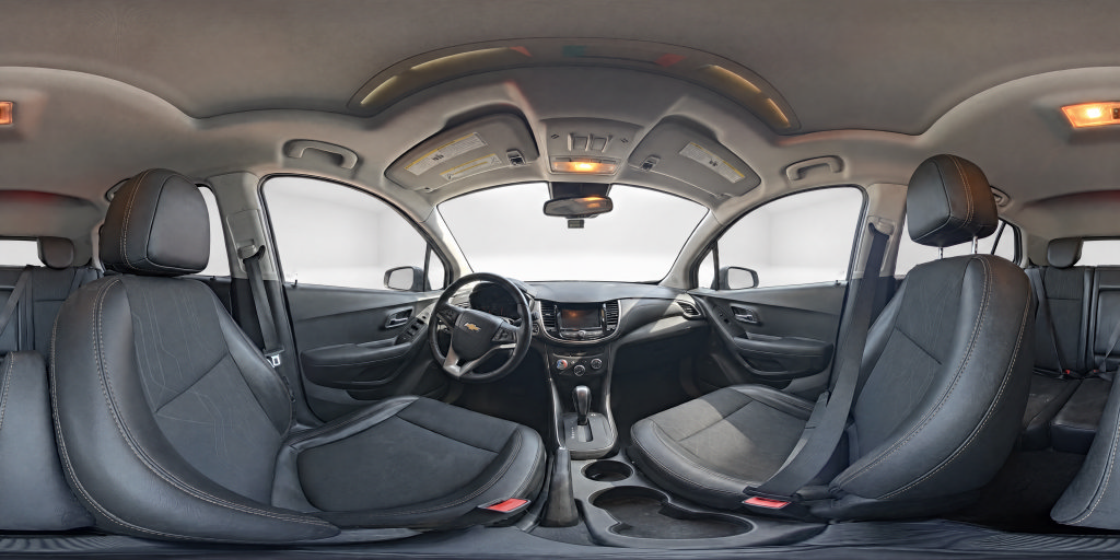 Used 2020 Chevrolet Trax LT w/ Sun & Sound Package FWD image 9