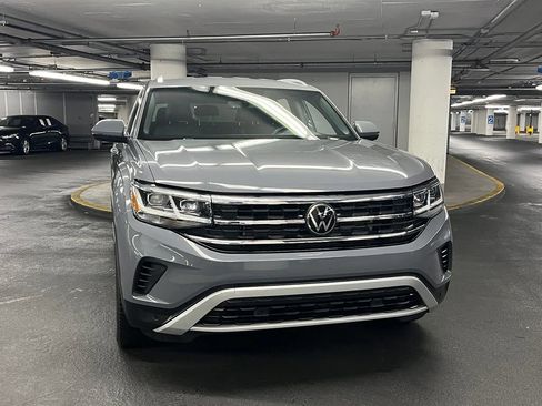 Certified 2023 Volkswagen Atlas Cross Sport SE AWD/4WD image 32