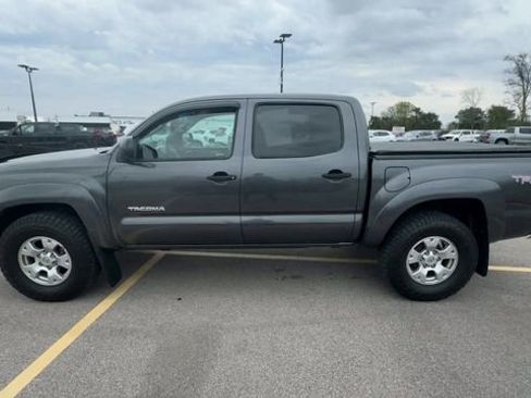 Used 2010 Toyota Tacoma 4x4 Double Cab image 5