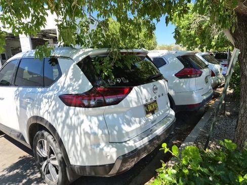Certified 2024 Nissan Rogue SL w/ SL Premium Package AWD/4WD image 18