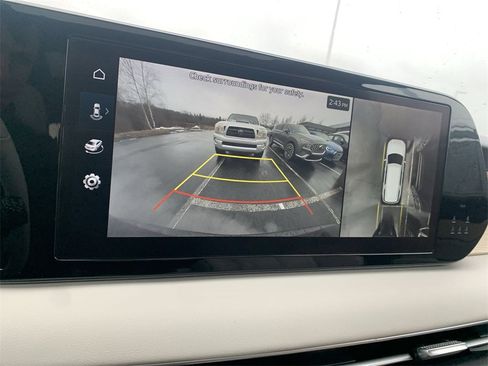 Used 2024 Hyundai Palisade Limited image 18