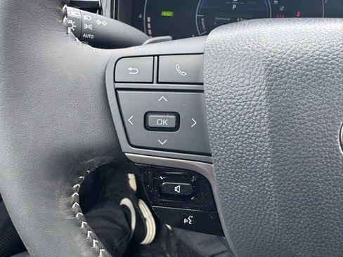 New 2026 Toyota Camry SE image 19