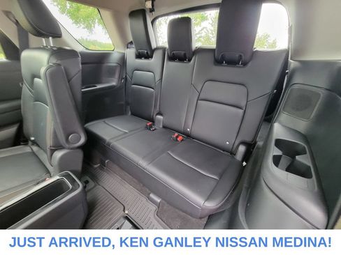 Certified 2025 Nissan Pathfinder SL w/ SL Premium Package AWD/4WD image 18