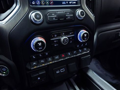 Used 2019 GMC Sierra 1500 Denali w/ Denali Ultimate Package image 19