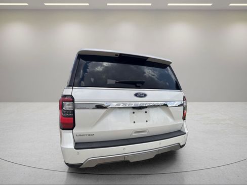 Used 2018 Ford Expedition Limited w/ Equipment Group 302A RWD image 8