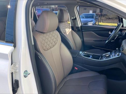 Used 2023 Hyundai Santa Fe Limited image 9