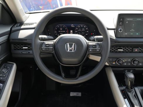 Used 2026 Honda Accord SE image 22