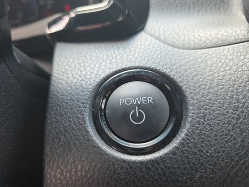 Used 2025 Toyota Camry SE w/ Convenience Package FWD image 23