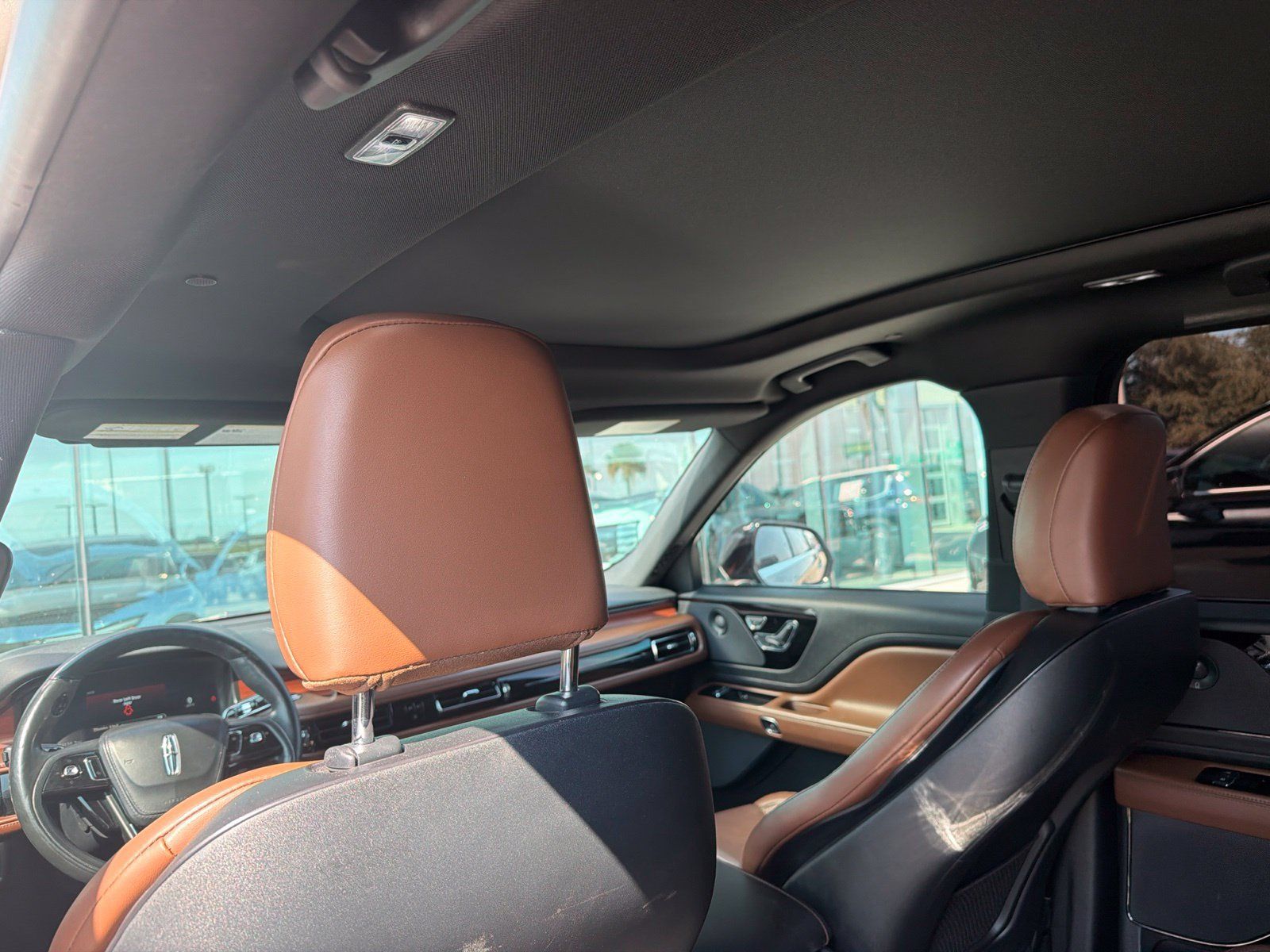 Used 2021 Lincoln Aviator Reserve w/ Equipment Group 201A RWD image 12