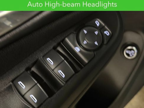 Certified 2025 Buick Envista Avenir FWD image 27