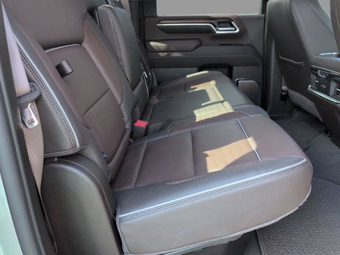 Used 2025 GMC Sierra 2500 Denali AWD/4WD image 38