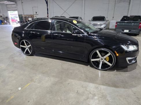 Used 2017 Lincoln MKZ Premiere FWD image 19