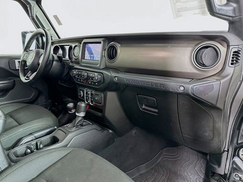 Used 2020 Jeep Wrangler Unlimited Sport S AWD/4WD image 32