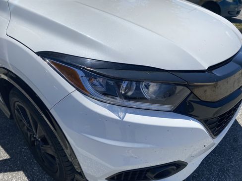 Used 2022 Honda HR-V Sport image 16