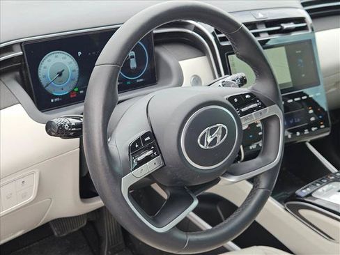 Certified 2024 Hyundai Tucson Limited AWD/4WD image 9
