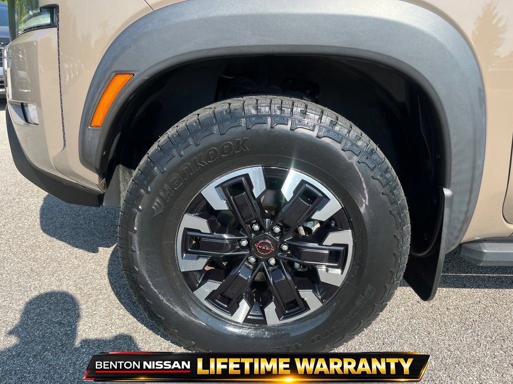 Used 2023 Nissan Frontier PRO-4X w/ Pro Convenience Package AWD/4WD image 7