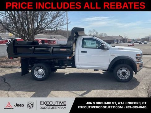 New 2026 RAM 5500 Tradesman w/ Chrome Appearance Group AWD/4WD image 3