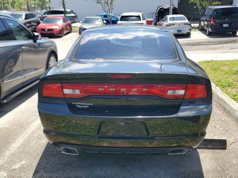 Used 2011 Dodge Charger SE image 7