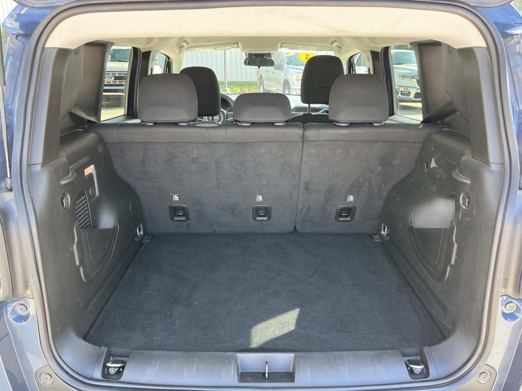 Used 2023 Jeep Renegade Latitude AWD/4WD image 22