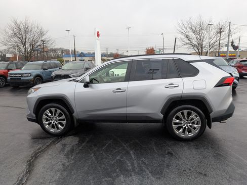 Used 2019 Toyota RAV4 Limited w/ All Weather Liner Package image 6
