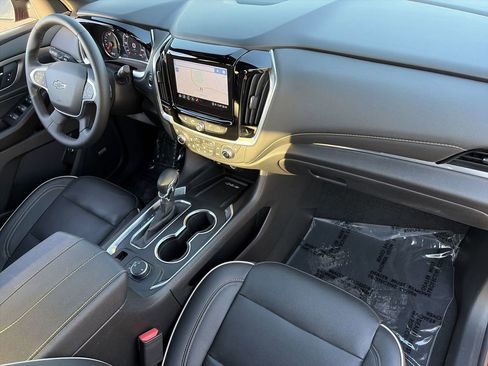 Used 2023 Chevrolet Traverse Premier w/ Redline Edition FWD image 28
