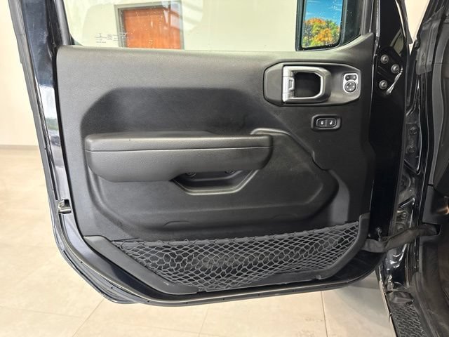 Used 2022 Jeep Gladiator Sport AWD/4WD image 21