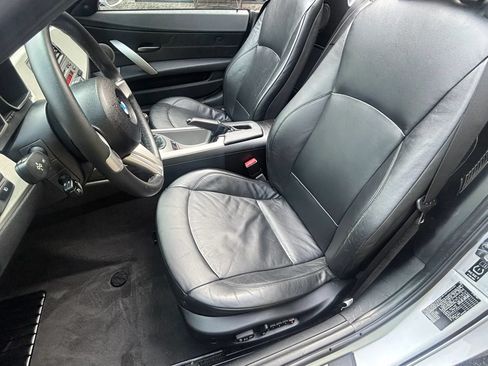 Used 2003 BMW Z4 2.5i RWD image 26