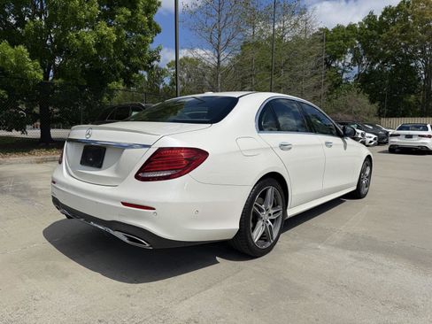 Used 2017 Mercedes-Benz E 300 image 21