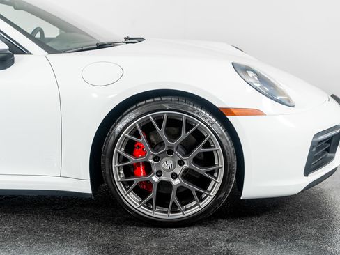 Used 2021 Porsche 911 Carrera 4S image 6