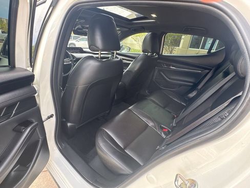 Used 2020 MAZDA MAZDA3 AWD Hatchback w/ Premium Pkg image 18