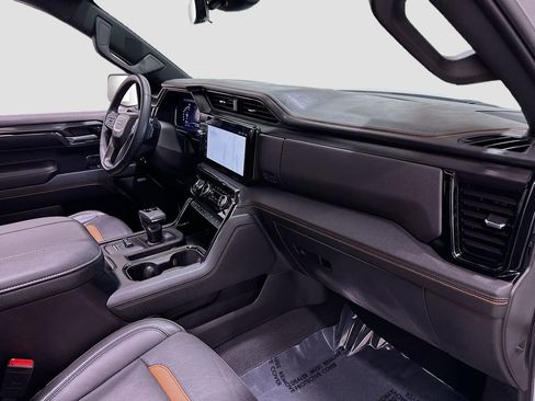Used 2024 GMC Sierra 1500 AT4 w/ Technology Package image 31