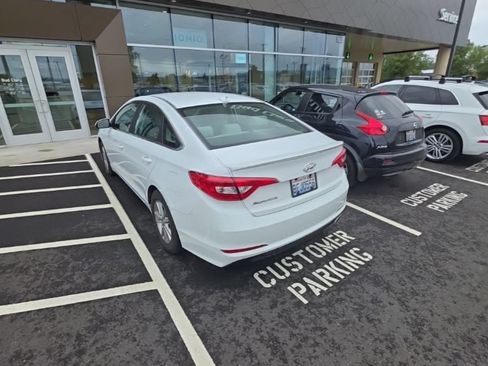 Used 2015 Hyundai Sonata SE FWD image 8