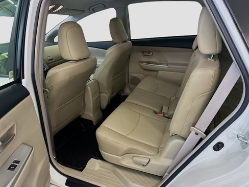 Used 2014 Toyota Prius V Five FWD image 29
