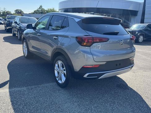 Used 2023 Buick Encore GX Preferred w/ Cold Weather Comfort Package AWD/4WD image 5