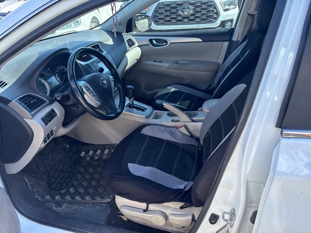 Used 2015 Nissan Sentra SV FWD image 12