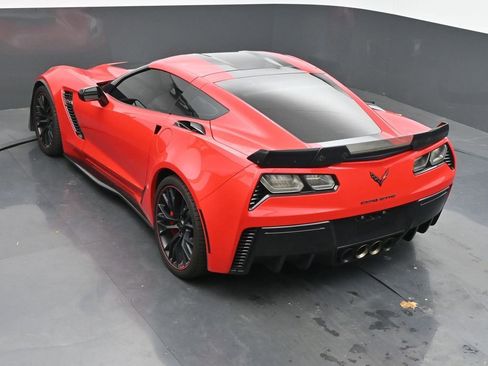 Used 2017 Chevrolet Corvette Z06 w/ Z07 Performance Package image 34