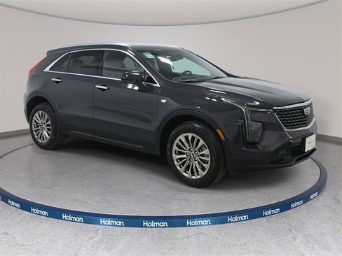 Certified 2025 Cadillac XT4 Premium Luxury image 4
