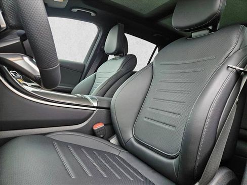 Certified 2026 Mercedes-Benz GLC 300 image 4