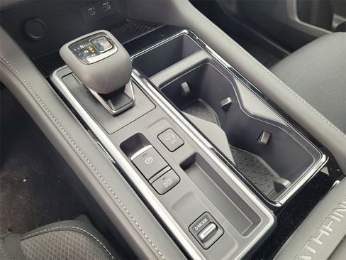 New 2025 Nissan Pathfinder SV w/ Cargo Package image 10