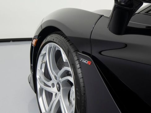 Used 2024 McLaren 750S Spider RWD image 48
