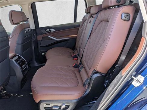 New 2026 BMW X7 xDrive40i image 16