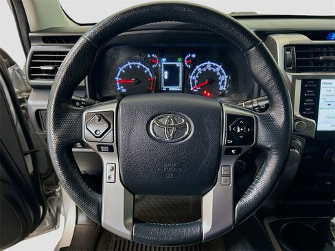 Used 2024 Toyota 4Runner SR5 Premium image 9