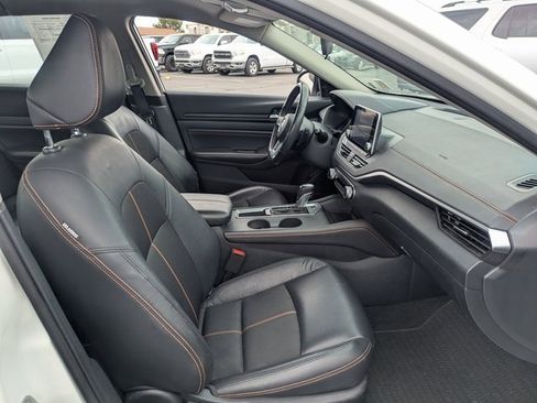 Used 2022 Nissan Altima 2.5 SR image 32